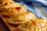 Bariloche celebra el 9 de Julio con un concurso de empanadas y tortas fritas: cómo inscribirse